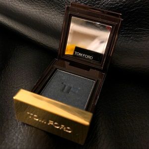 TOM FORD Private Shadow- 06 Blue Velvet Vinyl
